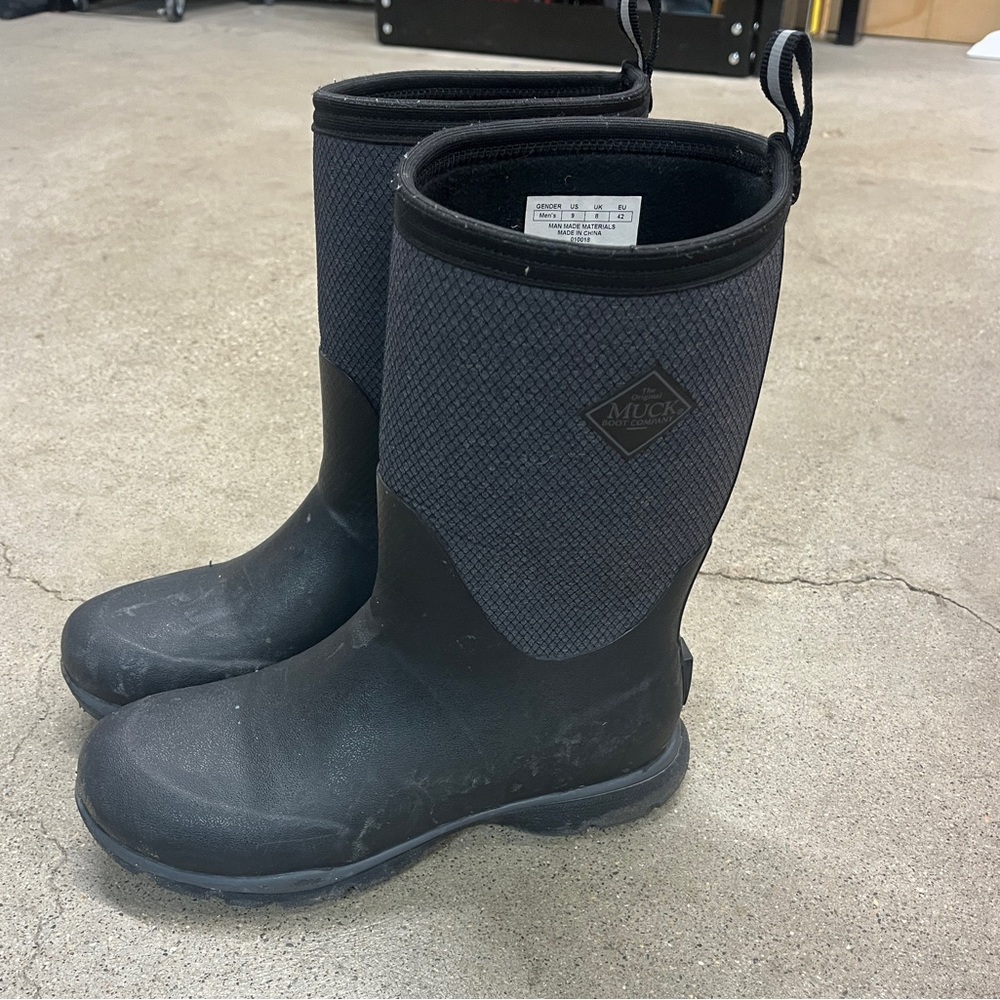 Men’s Arctic Excursion Muck Boots Size 9